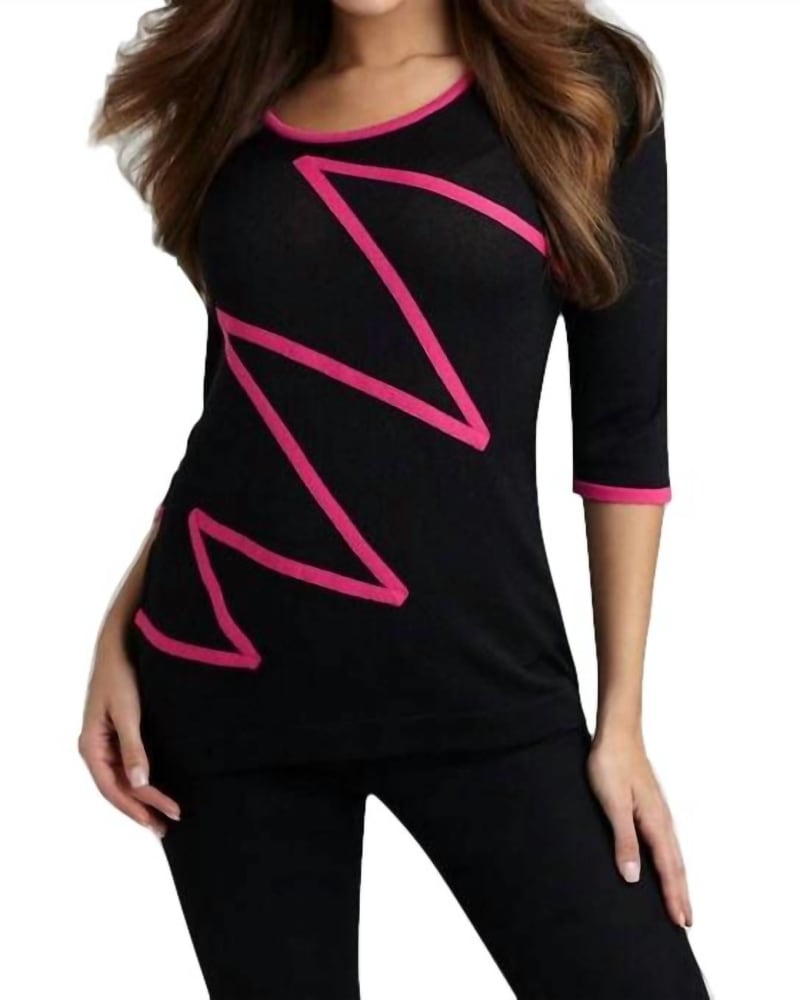 Front of a model wearing a size XL Zig Zag Sweater in Black/Fuchsia in Black/Fuchsia by ANGEL. | dia_product_style_image_id:327079
